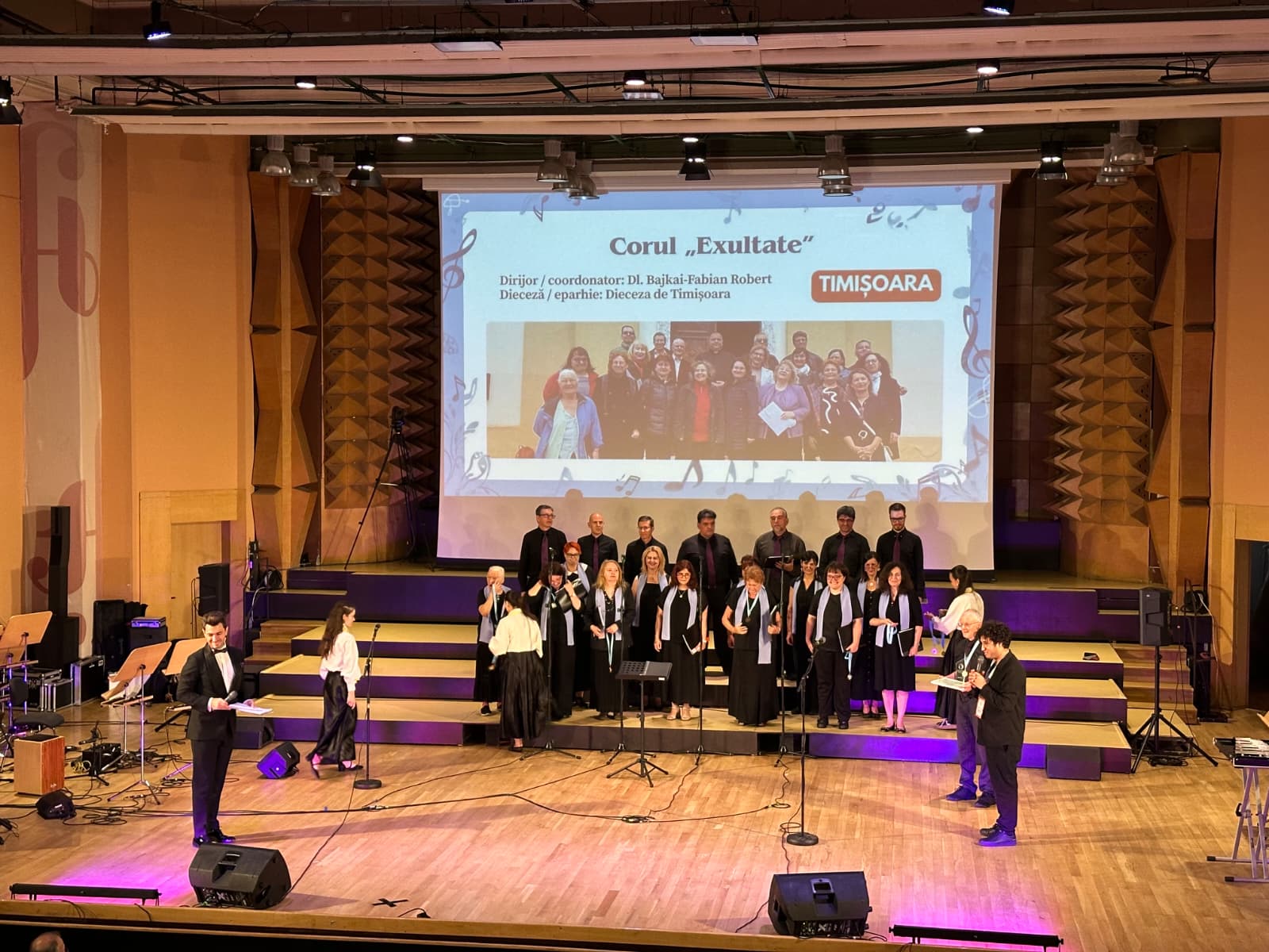 Coruri participante Poza de grup - Exultate