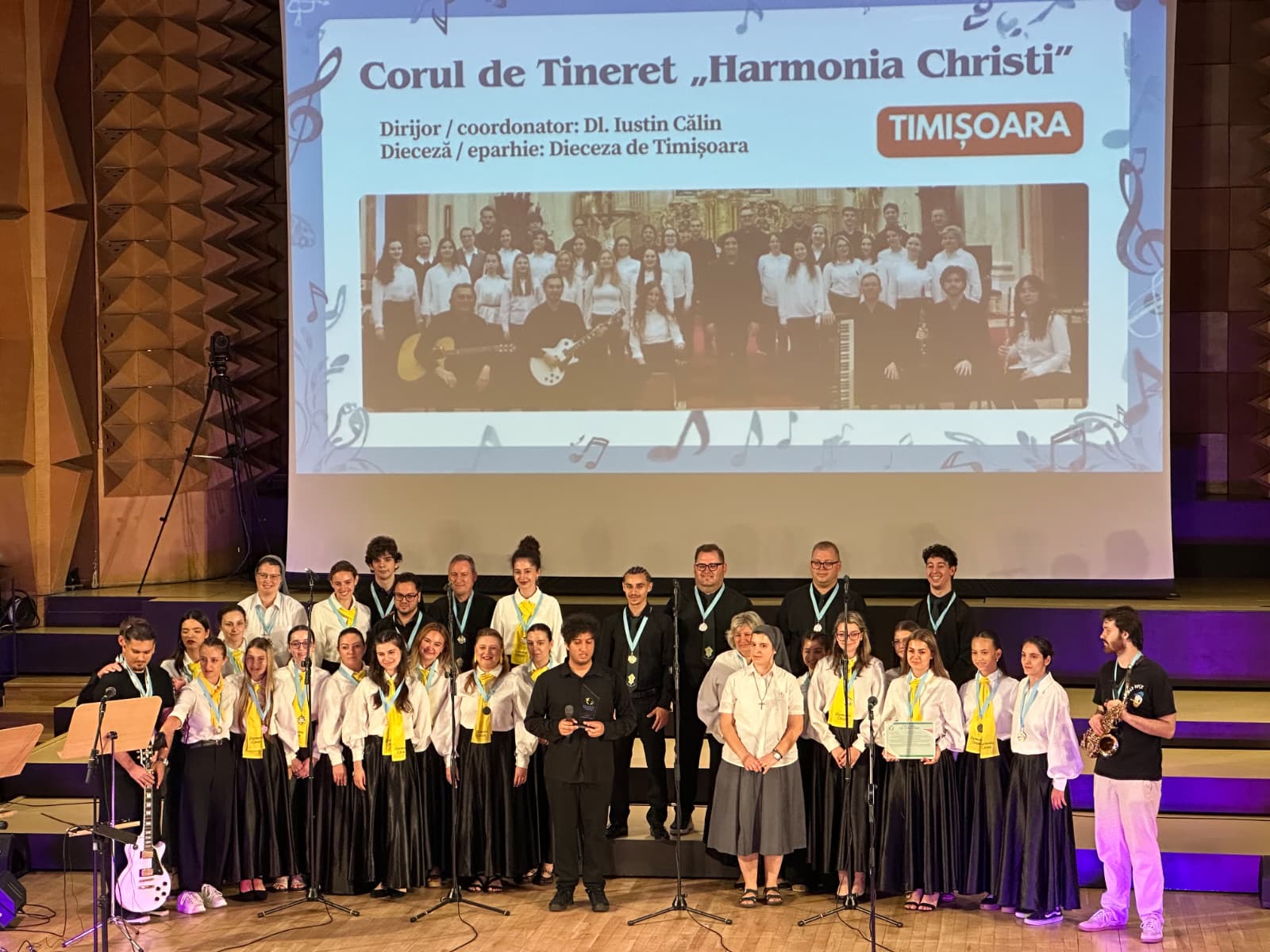 Coruri participante Poza de grup - Harmonia Christi